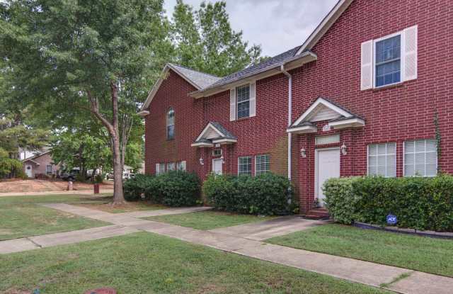 Townhome on Skyline Boulevard For Rent! - 3607 Skyline Boulevard, Texarkana, TX 75503