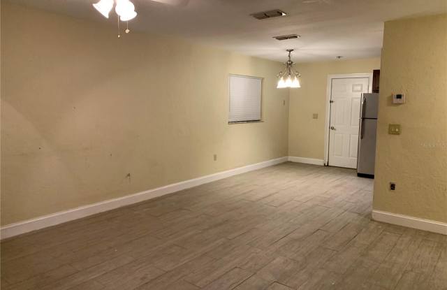 491 LAS PALMAS CIRCLE Gallery 2