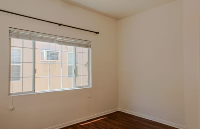 Garfield Avenue Apartments Gallery 3