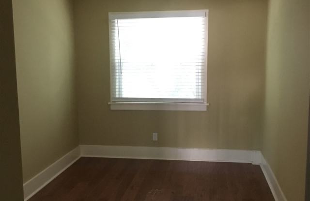 2909 Johnston Street Gallery 3