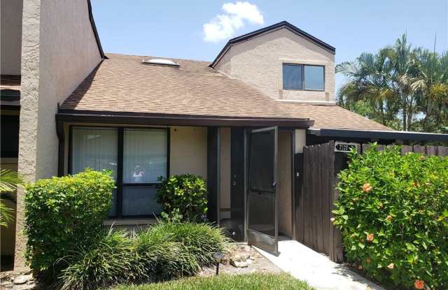 7128 Almendro TER - 7128 Alamandro Terrace, Villas, FL 33907