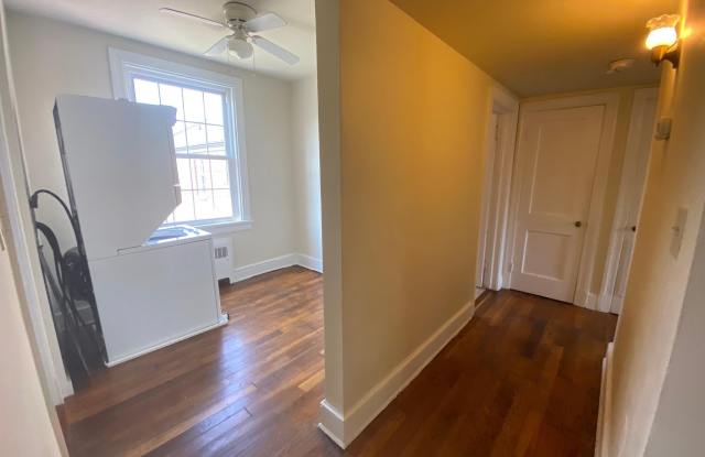 1316 KENMORE AVENUE Gallery 4