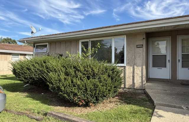 14547 ARCHER Avenue Gallery 2