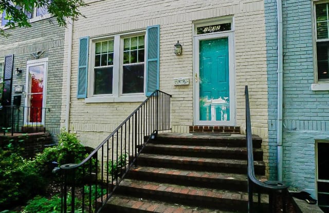 1932 37TH ST. NW - 1932 37th Street Northwest, Washington, DC 20007