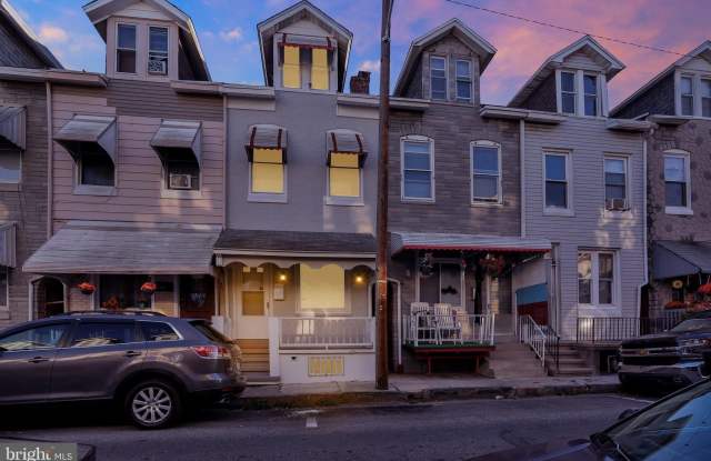 745 LOCUST Street Gallery 1