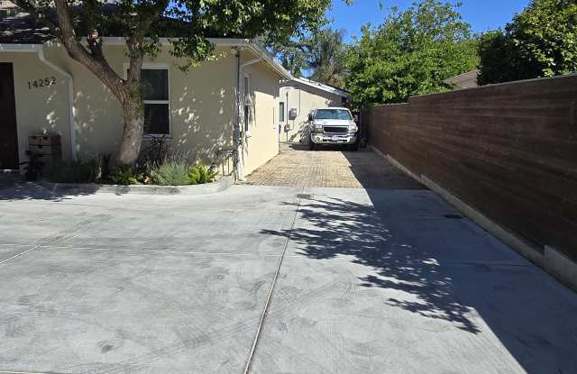 14254 Sayre Street photos photos