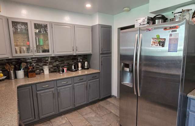 Spacious Ranch-Style 5BR Home w/ Finished Basement & Large Fenced Yard photos photos Spacious Ranch-Style 5BR Home w/ Finished Basement & Large Fenced Yard photos photos