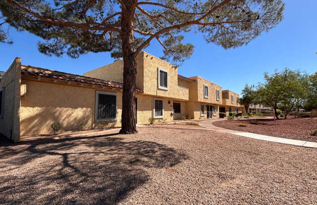 Charming 2-Bedroom Home with Courtyard & 2-Car Garage photos photos