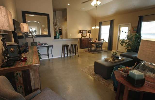 209 Joanne Cove Gallery 3