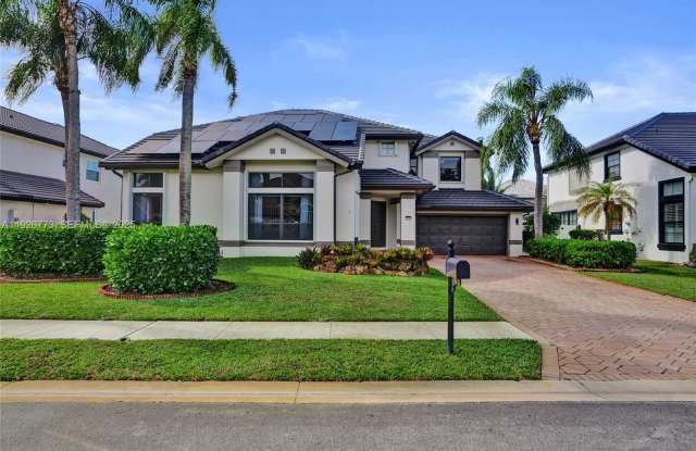 740 Cypress Pointe Dr E photos photos