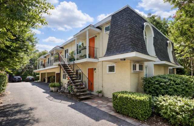 move-in ready now! Newly renovated 2-bedroom, 1-bath unit. Gallery 3