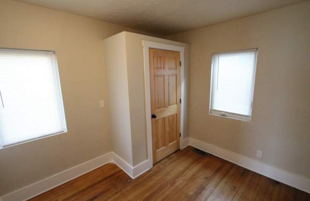 Right Size and a Great Location! Two bedroom Home! - 2014 Bancroft Street, Omaha, NE 68108 Right Size and a Great Location! Two bedroom Home! - 2014 Bancroft Street, Omaha, NE 68108