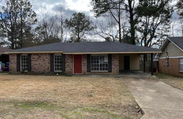 ****MOVE IN SPECIAL*******JUST REDUCED****PLUS..1st MONTHS RENT IS FREE!!**** - 35 Lance Drive, Brandon, MS 39042