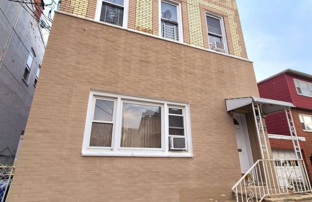 4612 GRAND AVE - 4612 Grand Avenue, North Bergen, NJ 07047
