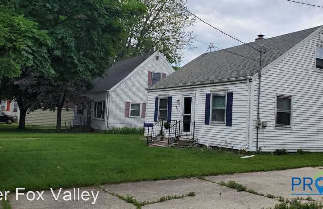 312 Lisbon Ave - 312 Lisbon Avenue, Menasha, WI 54952