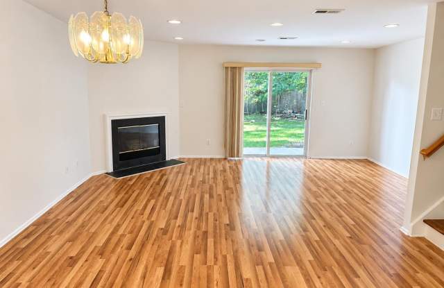 11 Lexington Court Gallery 4