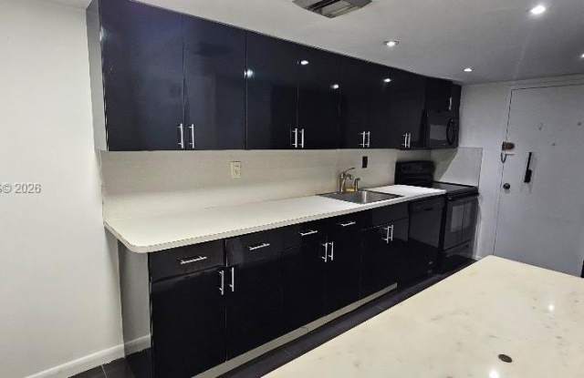 18021 Biscayne Blvd photos photos