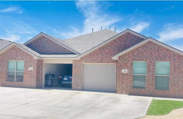 3/2/1 Available NOW! photos photos