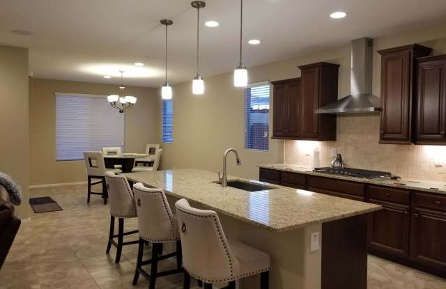27490 W MOHAWK Lane Gallery 2