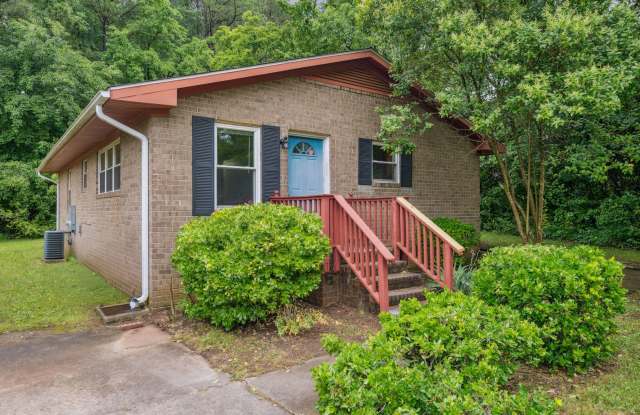 Charming 3BR/2BA Home Near Downtown Durham! Gallery 3