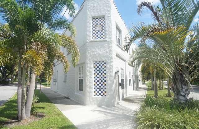 2305 W TEXAS AVENUE - 2305 West Texas Avenue, Tampa, FL 33629