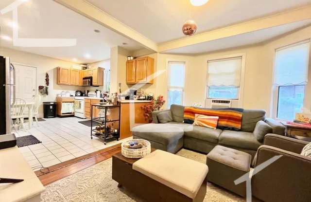 Charming Unit in Brookline photos photos Charming Unit in Brookline photos photos