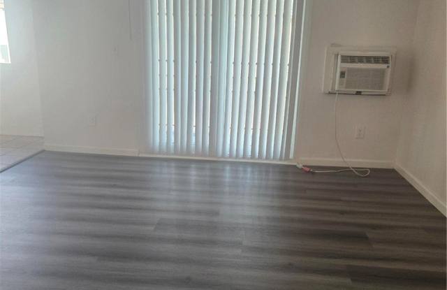 1600 N Gilbert Street Gallery 4