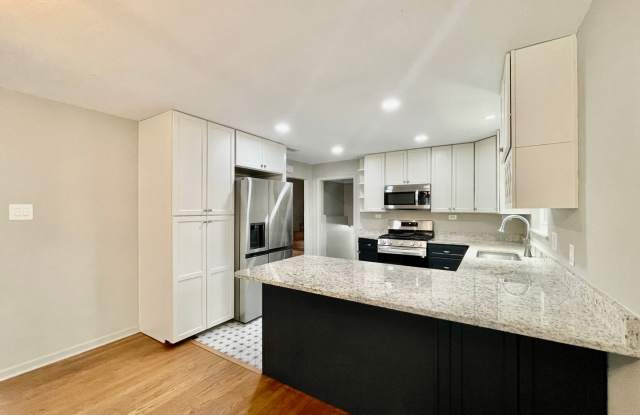 Updated Home w/ 2 Car Garage, Backyard and Much More! Gallery 4