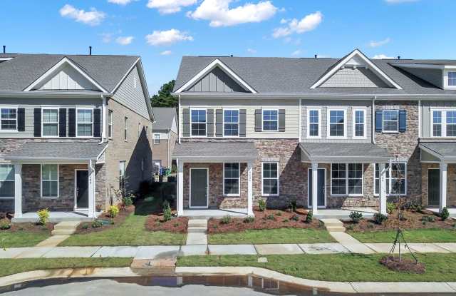Beautiful End Unit Townhome In Mint Hill photos photos