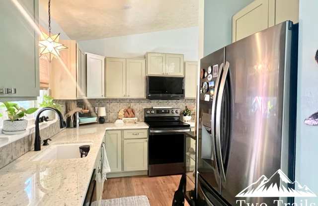 CHARMING 2 BED/1 BATH IN ETOWAH Gallery 3