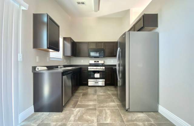 Beautiful one-story, three-bedroom, and two-bathroom home Gallery 3
