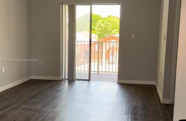 3041 W 76th St photos photos
