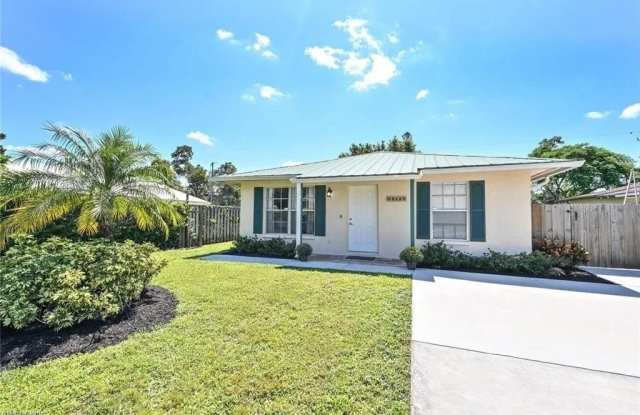 862 99th Ave N - 862 99th Avenue North, Naples Park, FL 34108