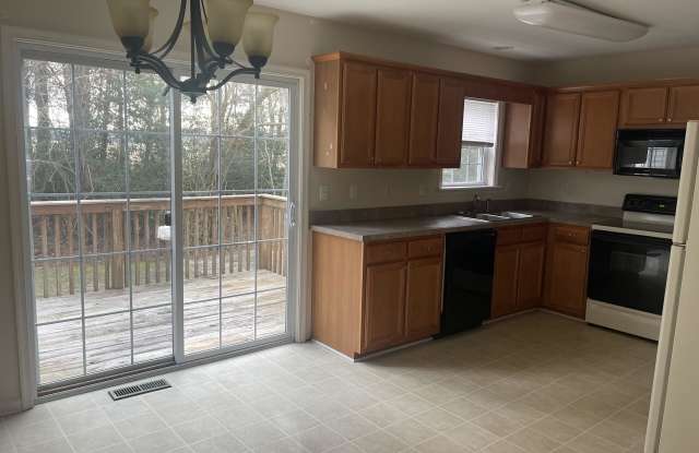 1022 Granite Court - 1 Gallery 4