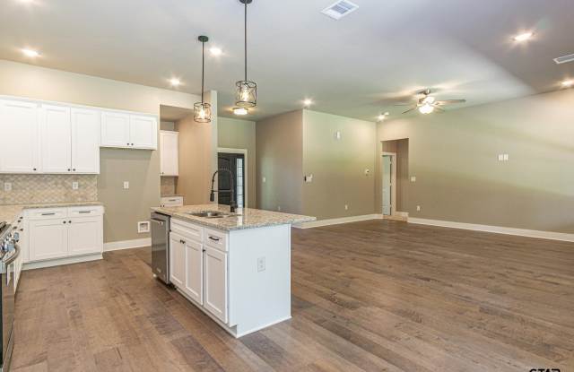 122 PR 6305 Gallery 4