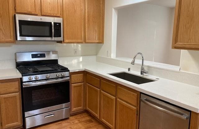 1330 West Johnston Avenue - 1330 West Johnston Avenue, Hemet, CA 92543