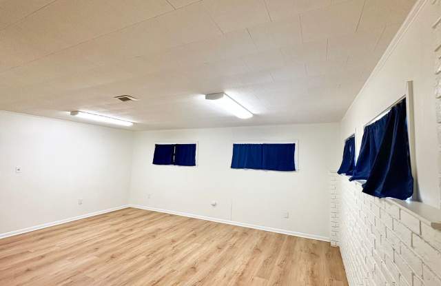 Newly Renovated 3BR/2.5 BA home Gallery 4
