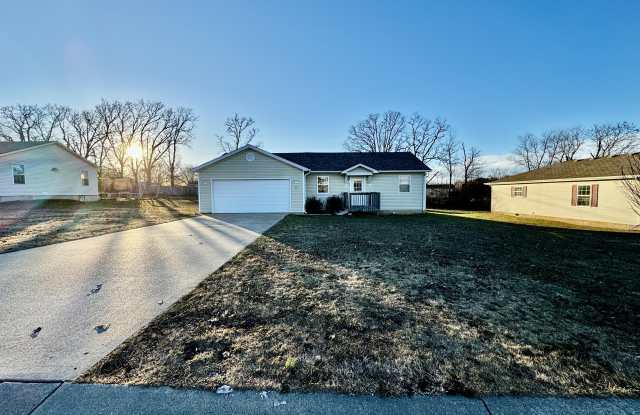 2117 Cedarwood Court - 2117 Cedarwood Court, Lebanon, MO 65536 2117 Cedarwood Court - 2117 Cedarwood Court, Lebanon, MO 65536