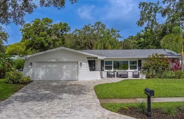1368 Whispering Pines Drive photos photos