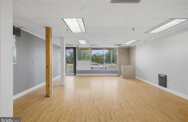 133 SPRING Street Gallery 4