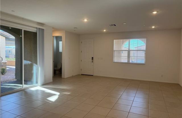 208 Vanhoy Avenue Gallery 3