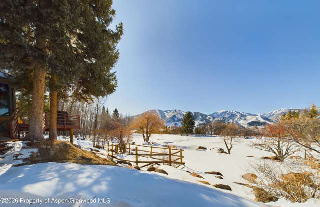 209 E Reds Road Gallery 4