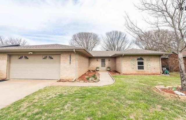 1211 AMHERST STREET - 1211 Amherst Street, Burkburnett, TX 76354