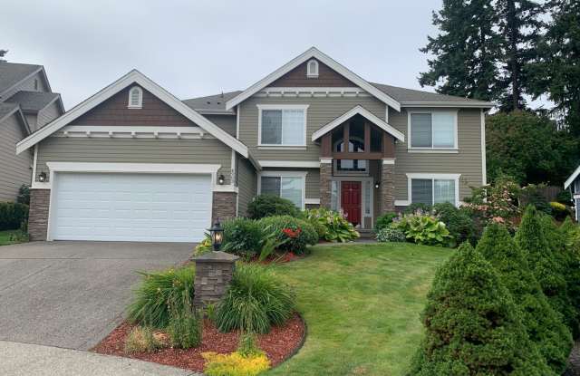 Incredibly maintained home in highly desirable Woodbrook! 4 bed, 3 bath + den! A MUST SEE! photos photos Incredibly maintained home in highly desirable Woodbrook! 4 bed, 3 bath + den! A MUST SEE! photos photos