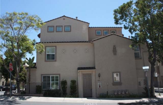 1285 Fools Gold Way - 1285 Fools Gold Way, Chula Vista, CA 91913