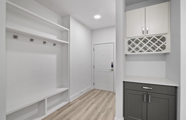 Lenox Katy Crossing Gallery 4