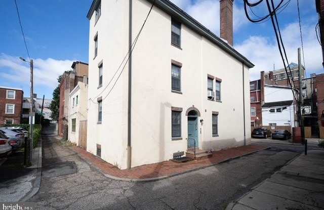 1518 WAVERLY Street Gallery 1