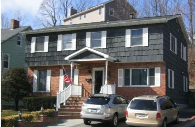 49 Mill Pond Road - 49 Mill Pond Road, Port Washington North, NY 11050