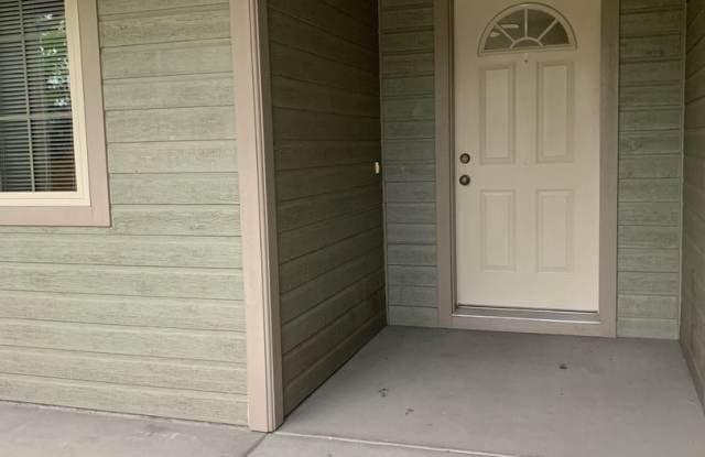 3 Bedroom | 2 Bathroom Single-Family Home Gallery 3