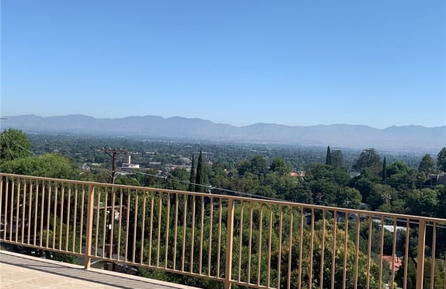 3680 Dixie Canyon Avenue - 3680 Dixie Canyon Avenue, Los Angeles, CA 91423